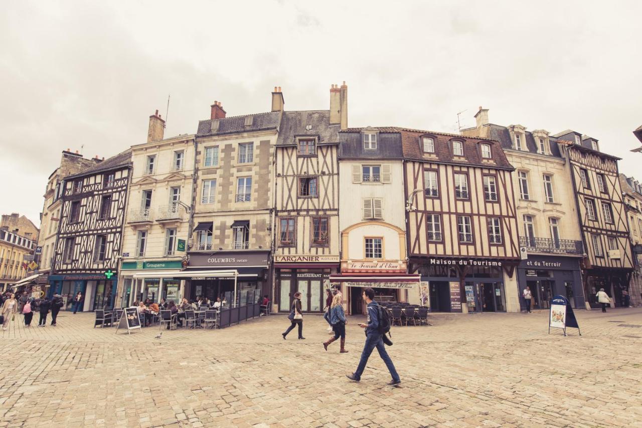 La Maison De La Liberte Jean-Francois De La Perouse Poitiers Exterior photo